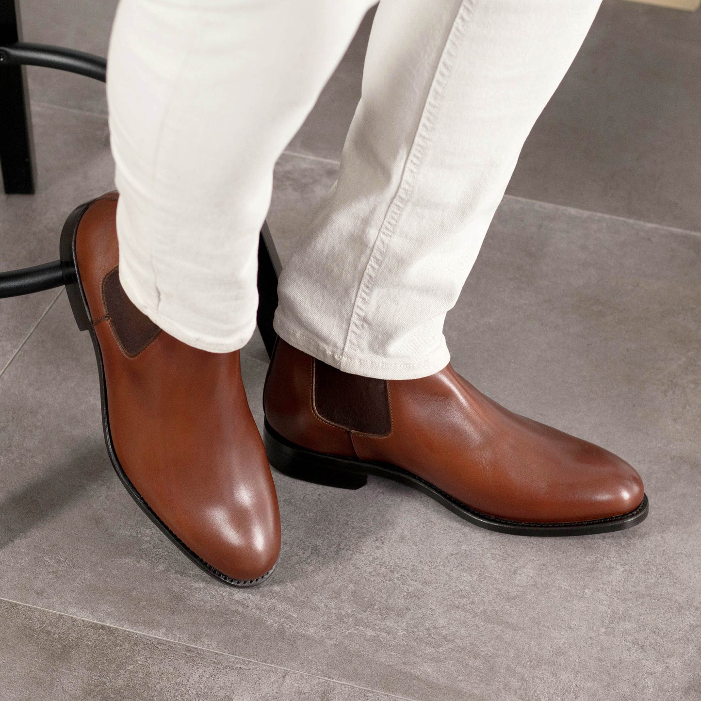 Med Brown Box Calf Chelsea Boots