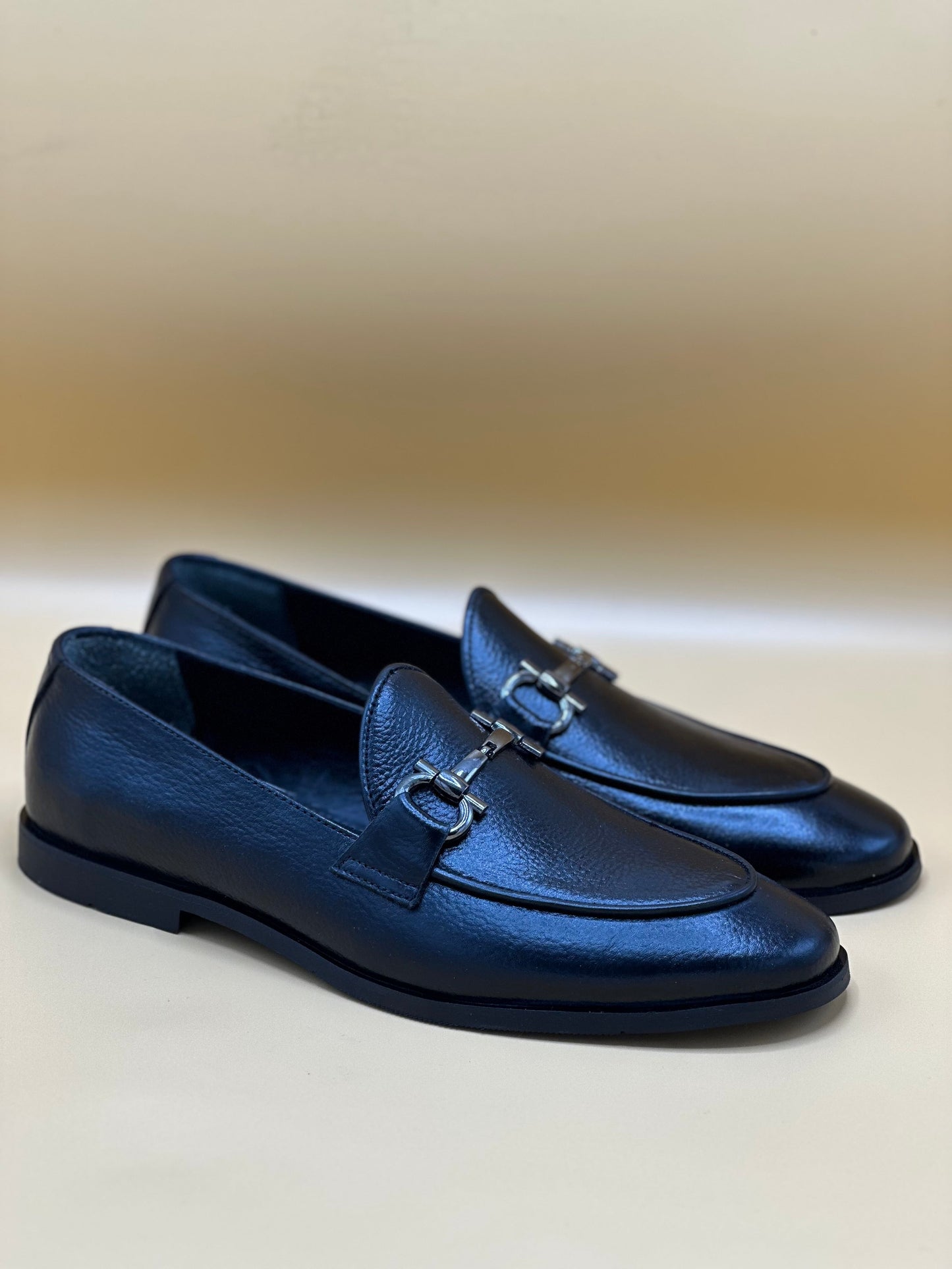 Black Mild Grainy Loafer