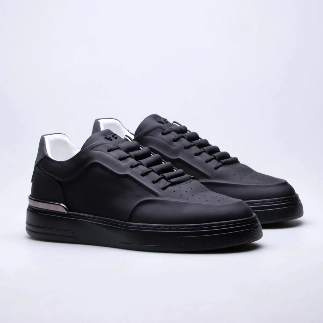 BLACK SELVO