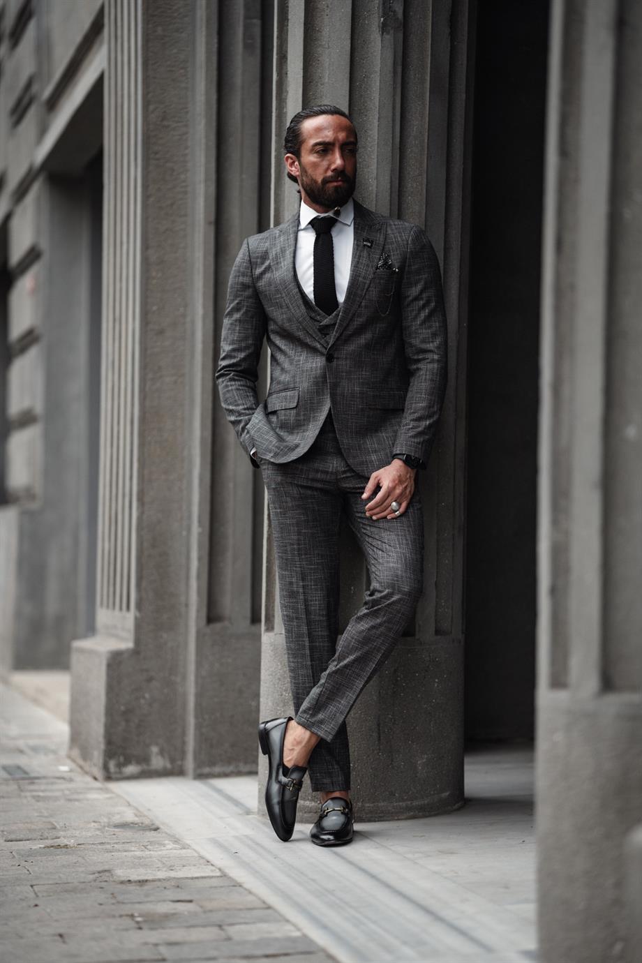 Men's Self Patterned Slim Fit Suit