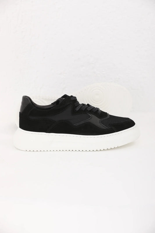 Black Sneakers F-602