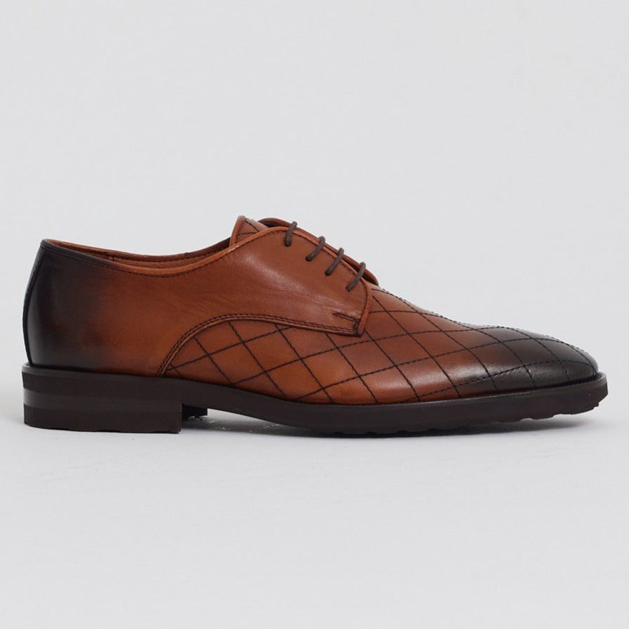 Tan Larzo Laces